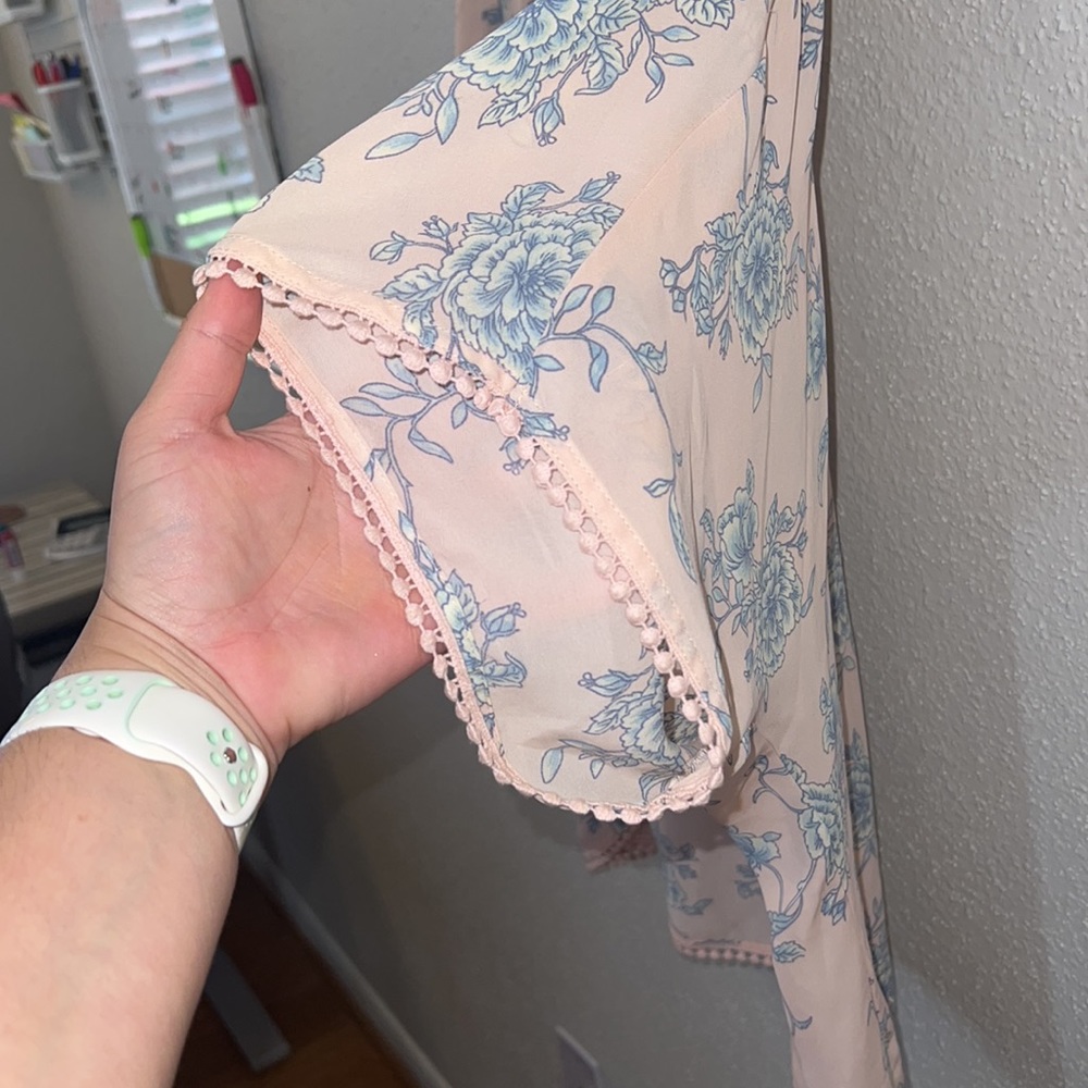 Pink Floral Lingerie Robe 🌸 - Picture 4 of 6